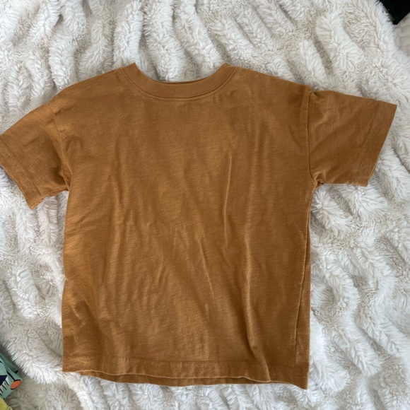 LOT OF 5 TODDLER BOY SIZE 5 SHORT SLEEVE SHIRTS - Picture 3 of 8